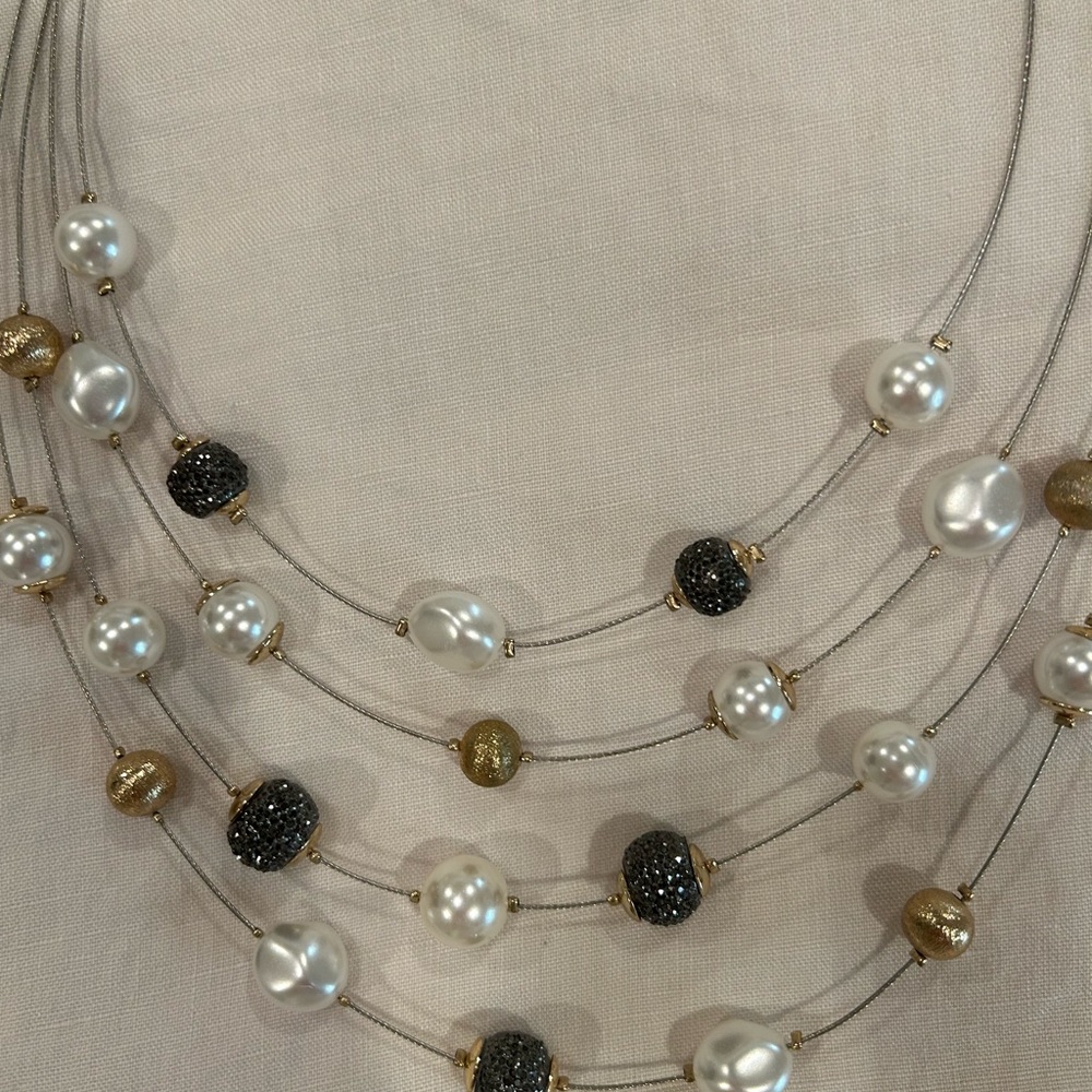 Cute necklace! - Picture 2 of 3